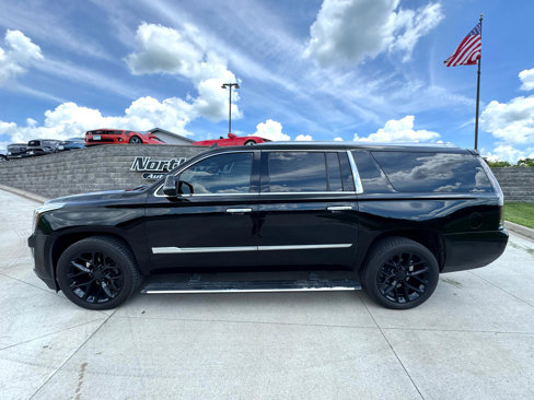 Used 2015 Cadillac Escalade ESV Platinum image 2