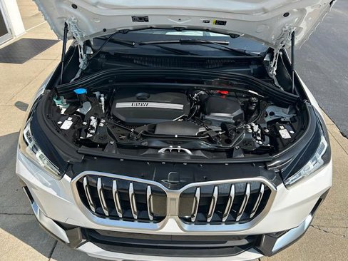 Certified 2023 BMW X1 xDrive28i w/ Convenience Package image 4