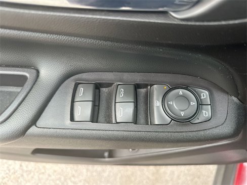 Used 2018 Chevrolet Equinox LT image 36