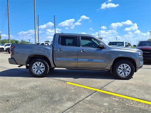 Used 2022 Nissan Frontier SV image 26