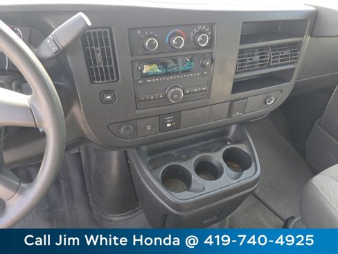 Used 2017 GMC Savana 2500 image 28