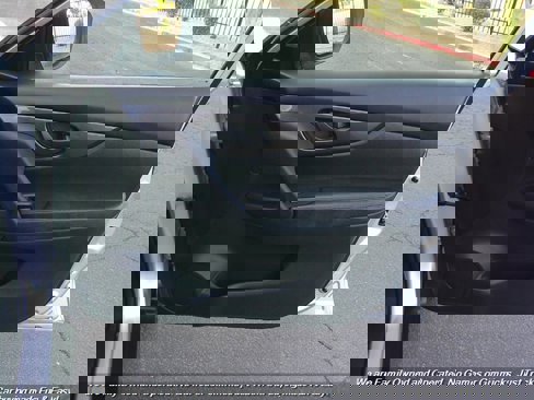 Used 2019 Nissan Rogue S image 30