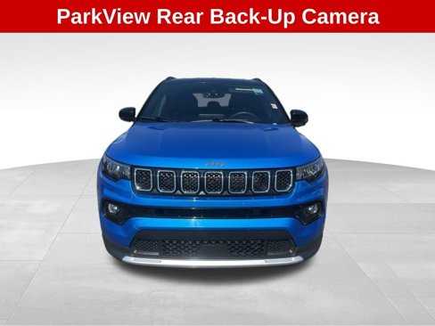 Used 2023 Jeep Compass Limited image 9