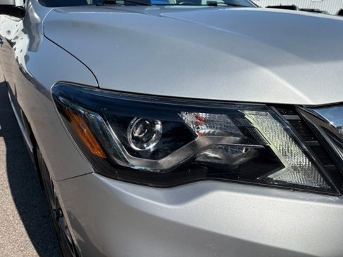 Used 2020 Nissan Pathfinder Platinum image 44