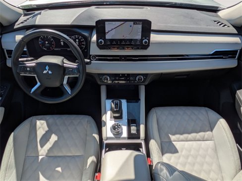 Used 2023 Mitsubishi Outlander SEL image 25