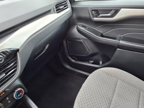 Used 2022 Ford Escape SE image 26