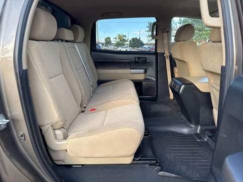 Used 2012 Toyota Tundra 4x4 CrewMax image 17