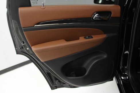 Used 2020 Jeep Grand Cherokee Overland image 36