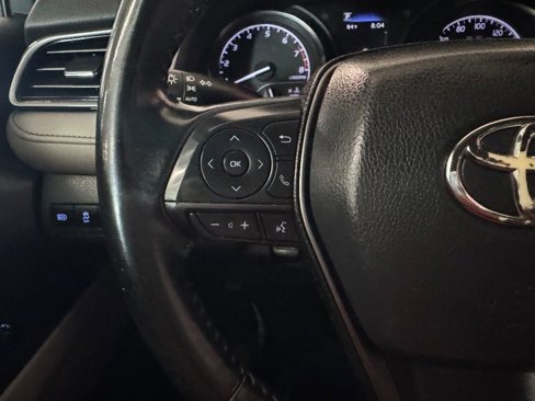 Used 2021 Toyota Camry SE image 21