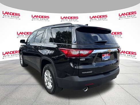 Used 2021 Chevrolet Traverse LT image 5