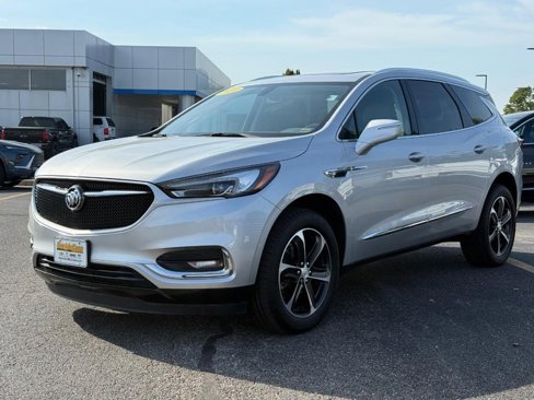 Used 2021 Buick Enclave Essence w/ Sport Touring Edition image 8