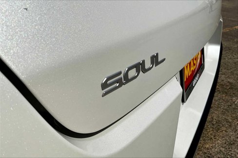 Certified 2023 Kia Soul LX w/ Option Group 015 image 27