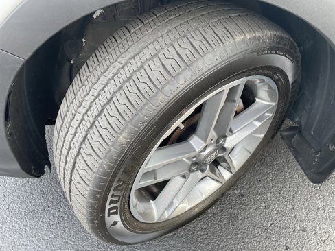 Used 2017 Hyundai Santa Fe Limited image 10