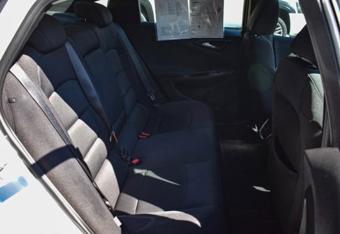 Used 2017 Chevrolet Malibu LT image 27