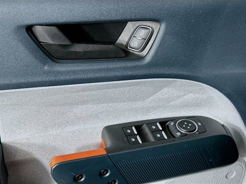 Used 2023 Ford Maverick XLT image 17