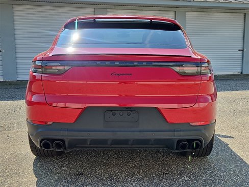 Used 2021 Porsche Cayenne Coupe image 6