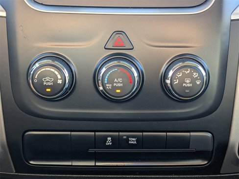 Used 2024 RAM 1500 Classic SLT image 28