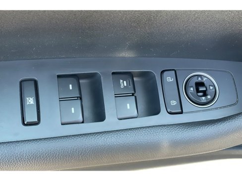 Used 2018 Hyundai Sonata SE w/ Cargo Package image 12
