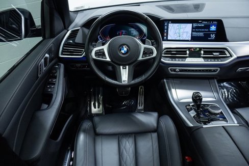Used 2022 BMW X5 xDrive40i w/ M Sport Package image 3