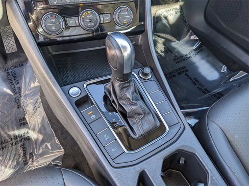 Certified 2020 Volkswagen Jetta SE image 25
