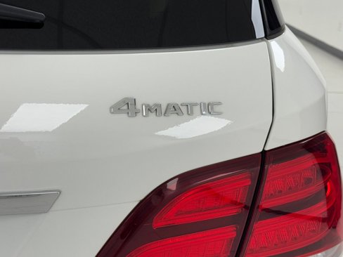 Used 2018 Mercedes-Benz GLE 350 4MATIC image 34