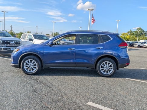 Used 2017 Nissan Rogue SV w/ SV Premium Package image 6