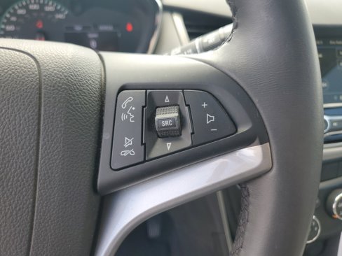 Used 2019 Chevrolet Trax LT w/ LT Convenience Package image 14
