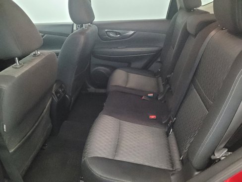Used 2017 Nissan Rogue SV image 18