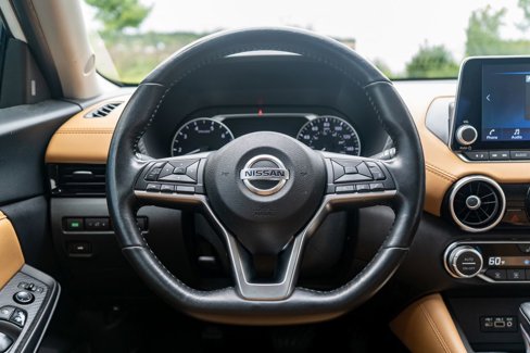 Used 2023 Nissan Sentra SV w/ SV Premium Package image 14