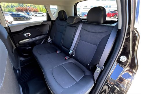 Used 2015 Kia Soul + image 24