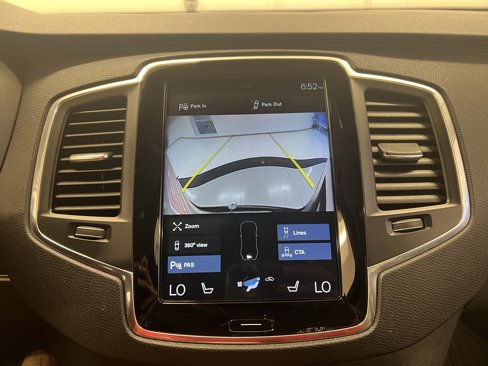 Used 2018 Volvo XC90 T5 Momentum w/ Convenience Package image 9