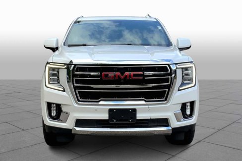 Used 2021 GMC Yukon XL SLT w/ SLT Premium Package image 3