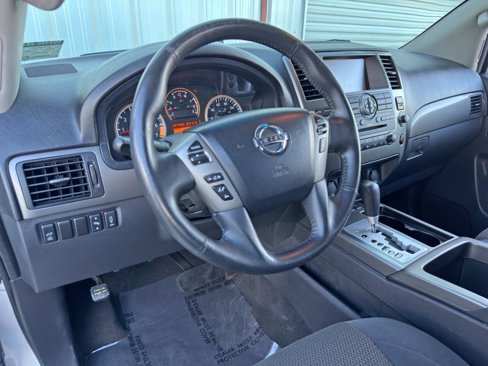Used 2014 Nissan Armada SV w/ SV Driver Package image 11