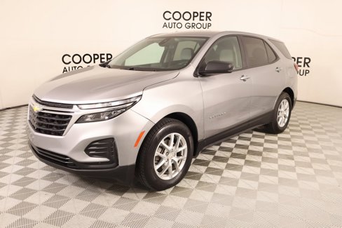Used 2024 Chevrolet Equinox LS w/ LS Convenience Package image 9