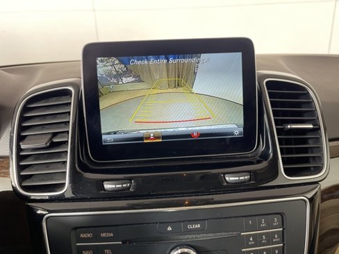 Used 2018 Mercedes-Benz GLE 350 4MATIC image 25