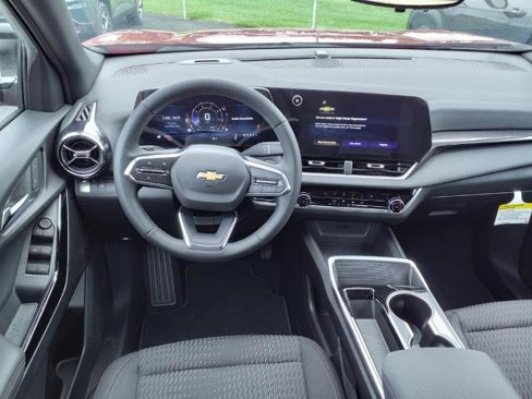 New 2025 Chevrolet Equinox LT w/ Safety and Technology Package image 6