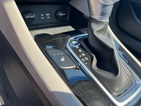 Used 2019 Hyundai Ioniq Limited image 25