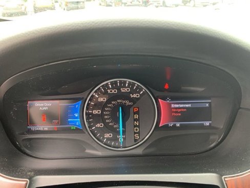 Used 2014 Ford Edge Limited image 24