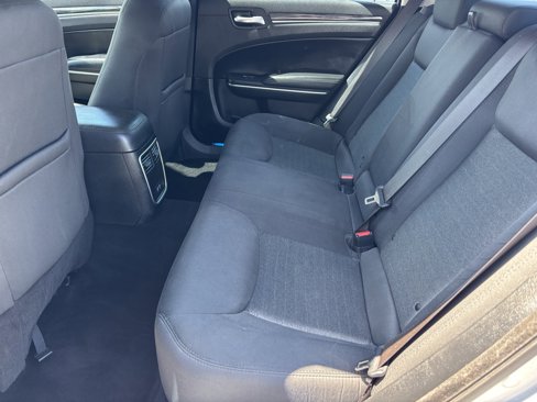 Used 2020 Chrysler 300 Touring image 20