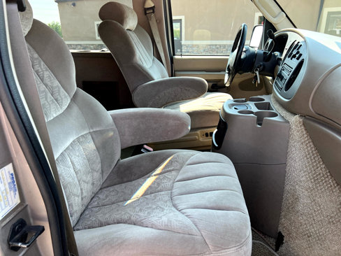 Used 2003 Ford E-150 and Econoline 150 image 23