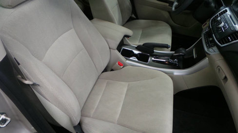 Used 2013 Honda Accord EX image 7