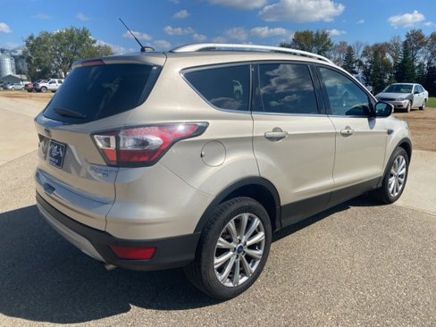 Used 2017 Ford Escape Titanium image 19