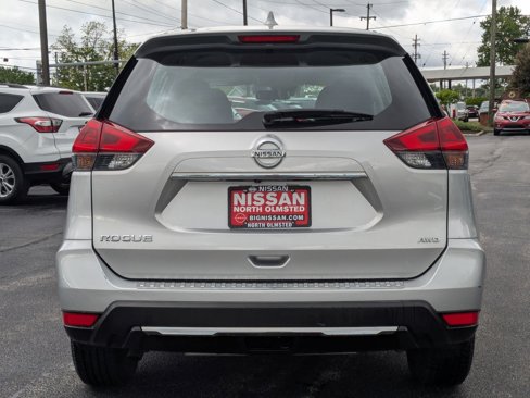 Used 2020 Nissan Rogue S image 6