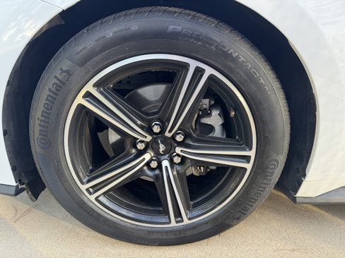 Used 2024 Ford Mustang Premium image 4