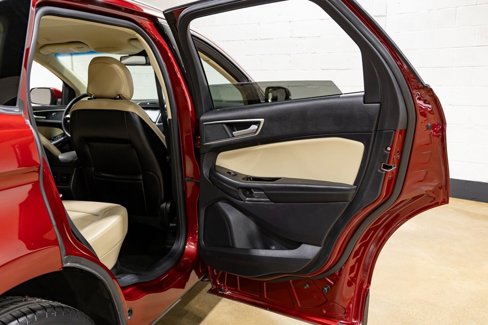 Used 2019 Ford Edge SEL w/ Equipment Group 201A image 31