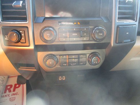 Used 2019 Ford F150 XLT w/ Equipment Group 301A Mid image 8