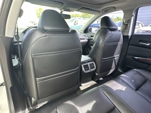 Used 2017 Acura TLX V6 image 16