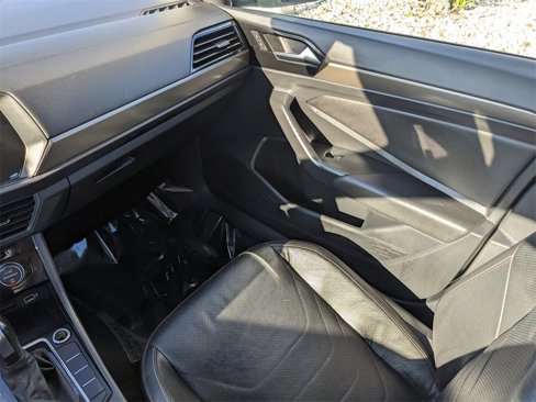 Certified 2020 Volkswagen Jetta SEL Premium image 16