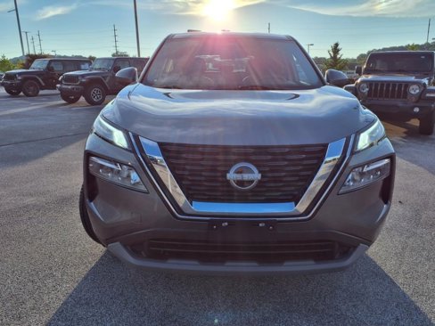 Used 2023 Nissan Rogue SV image 19
