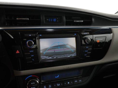 Used 2016 Toyota Corolla LE image 25